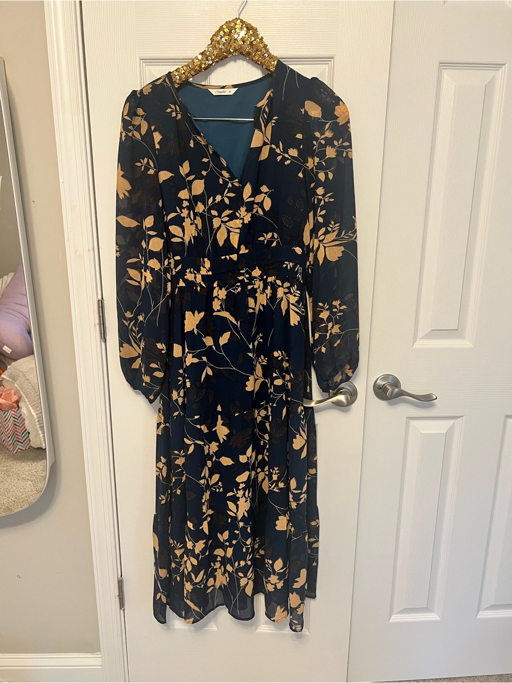 Navy Floral V-Neck Long Sleeve Midi Dress